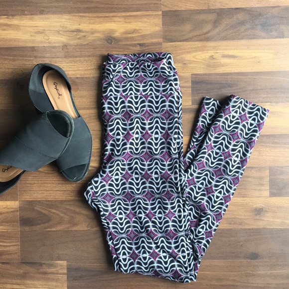 Lularoe purple, black,grey - OS Leggings - Picture 1 of 2